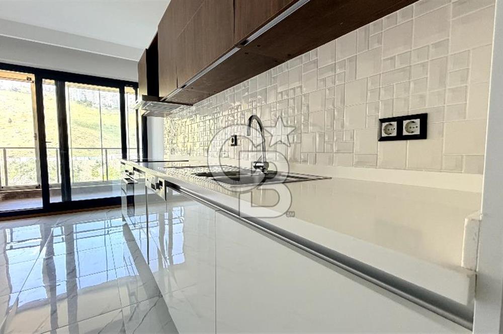İzmir Çiğli Park Yaşam Santorini Sitesinde SATILIK 3+1 DAİRE