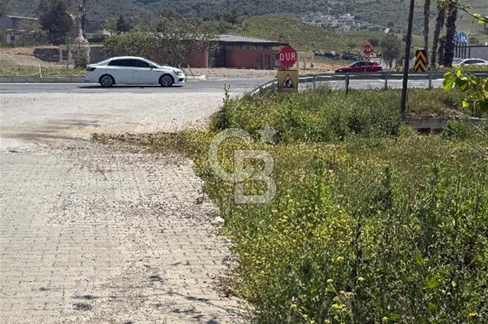 Güzelbahçe Çamlı Mahallesi’nde köşe parsel ticari arsa