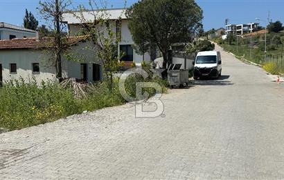 Güzelbahçe Çamlı Mahallesi’nde köşe parsel ticari arsa