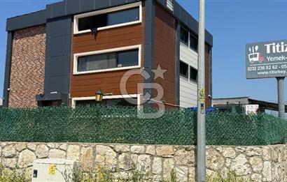 Güzelbahçe Çamlı Mahallesi’nde köşe parsel ticari arsa