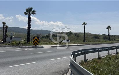 Güzelbahçe Çamlı Mahallesi’nde köşe parsel ticari arsa