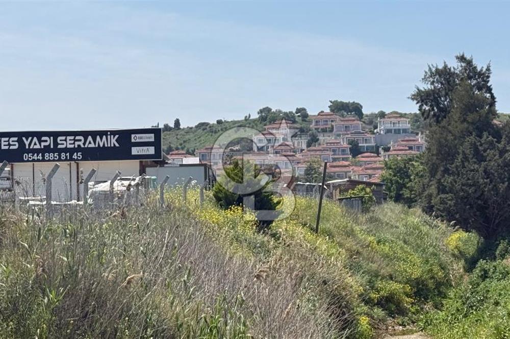 Güzelbahçe Çamlı Mahallesi’nde köşe parsel ticari arsa