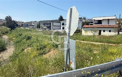 Güzelbahçe Çamlı Mahallesi’nde köşe parsel ticari arsa