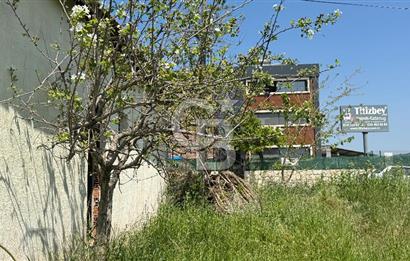 Güzelbahçe Çamlı Mahallesi’nde köşe parsel ticari arsa