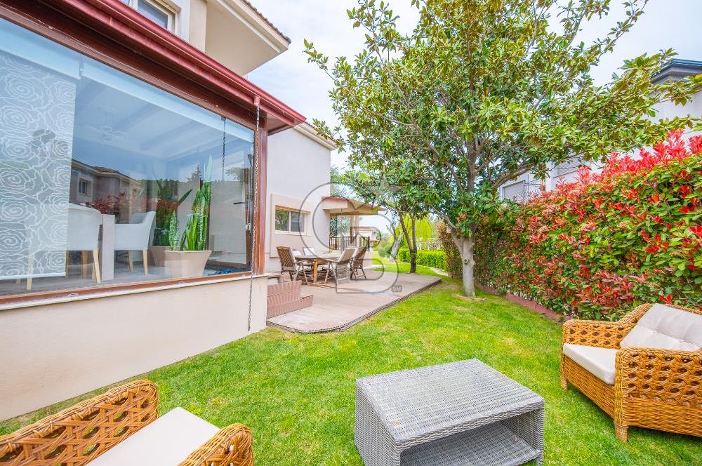 GÜZELBAHÇE ÇAMLI VİLLARI 5+1 SATILIK VİLLA 800M2 ARSA PAYI