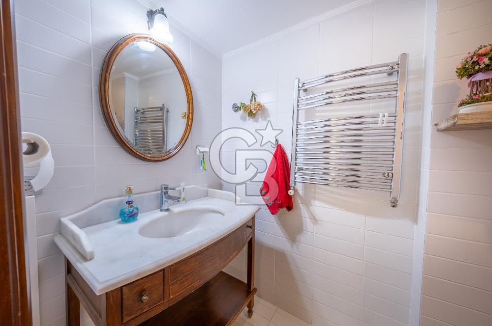 GÜZELBAHÇE ÇAMLI VİLLARI 5+1 SATILIK VİLLA 800M2 ARSA PAYI