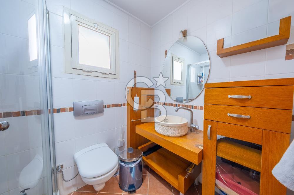 GÜZELBAHÇE ÇAMLI VİLLARI 5+1 SATILIK VİLLA 800M2 ARSA PAYI