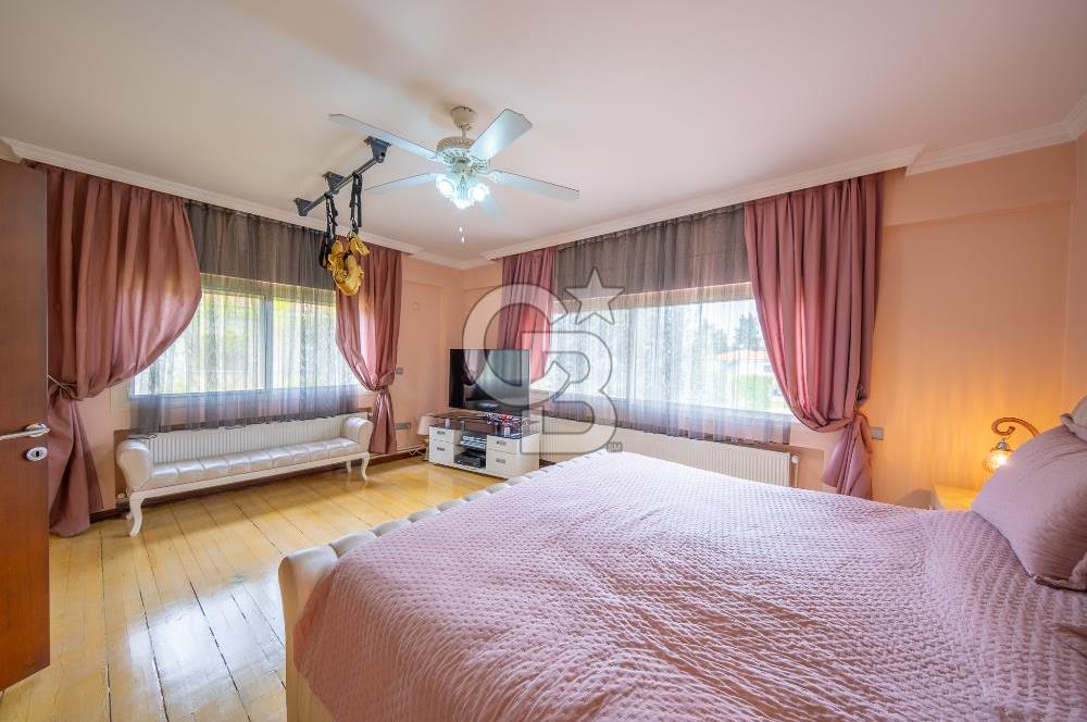 GÜZELBAHÇE ÇAMLI VİLLARI 5+1 SATILIK VİLLA 800M2 ARSA PAYI