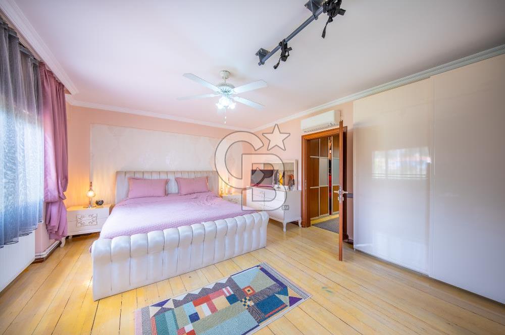 GÜZELBAHÇE ÇAMLI VİLLARI 5+1 SATILIK VİLLA 800M2 ARSA PAYI