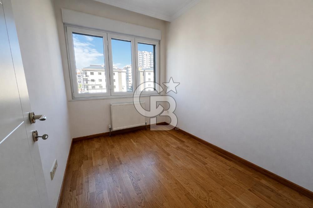 ERENKÖYDE MARMARAY YAKINI ÇİFT BANYOLU 3+1 KİRALIK DAİRE