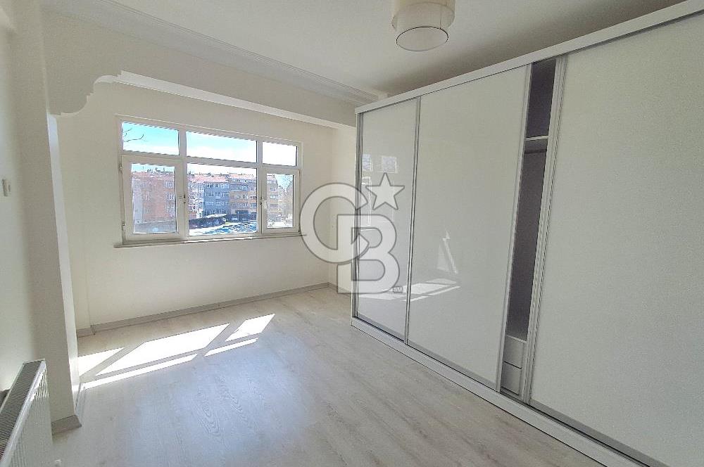 Şehremini Küçük Saray Meydanı’nda Satılık 1+1 Daire!