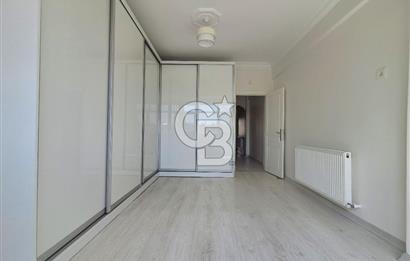 Şehremini Küçük Saray Meydanı’nda Satılık 1+1 Daire!