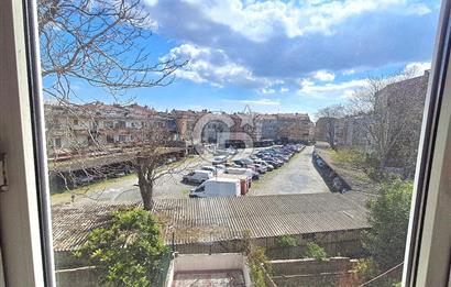 Şehremini Küçük Saray Meydanı’nda Satılık 1+1 Daire!