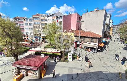 Şehremini Küçük Saray Meydanı’nda Satılık 1+1 Daire!