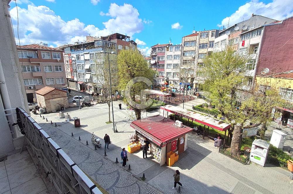 Şehremini Küçük Saray Meydanı’nda Satılık 1+1 Daire!