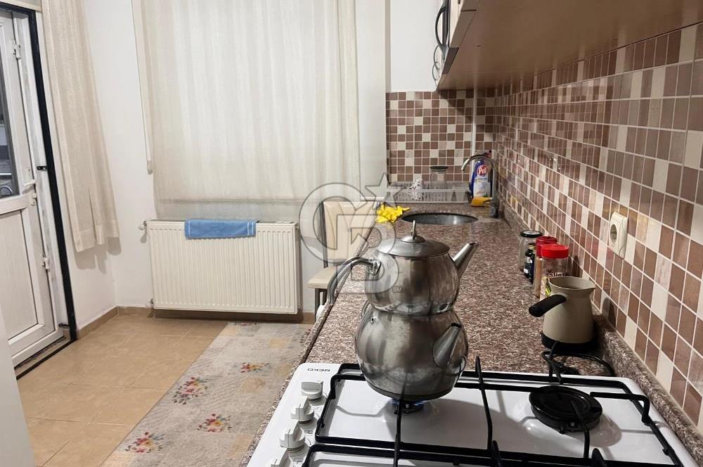 Dutlubahçe de eşyalı kiralık 2+1 katta daire