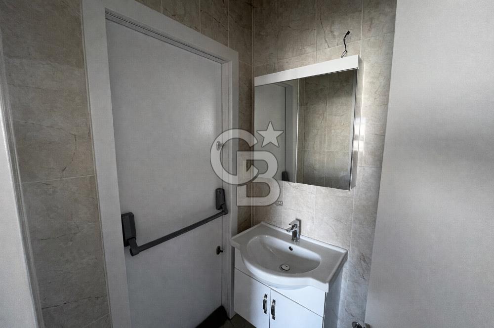 ERENKÖYDE MARMARAY YAKINI ÇİFT BANYOLU 3+1 KİRALIK DAİRE