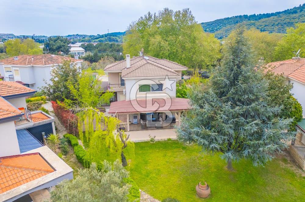 GÜZELBAHÇE ÇAMLI VİLLARI 5+1 SATILIK VİLLA 800M2 ARSA PAYI