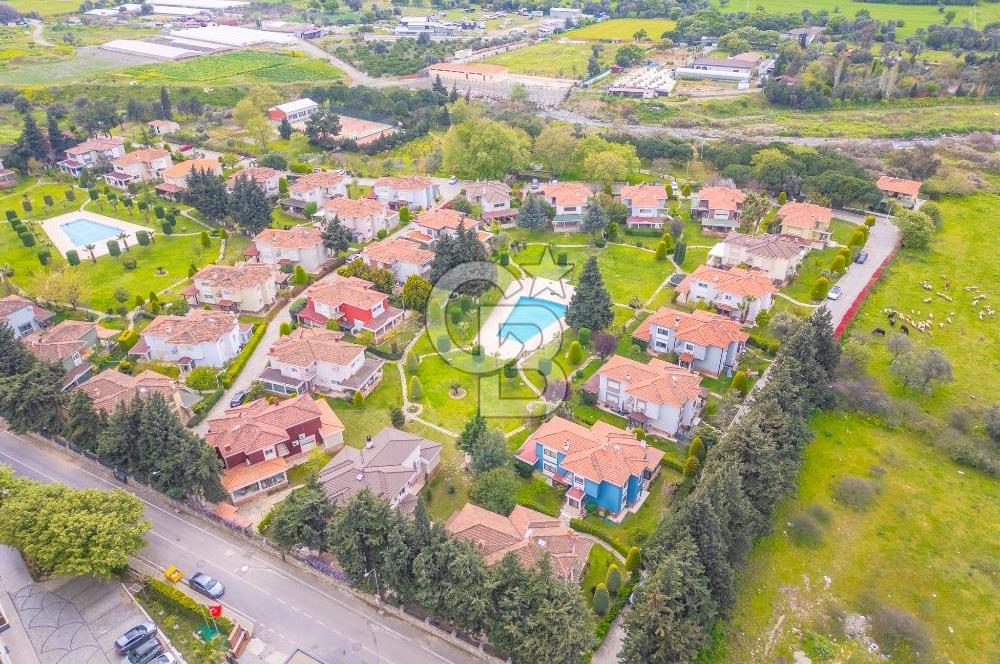 GÜZELBAHÇE ÇAMLI VİLLARI 5+1 SATILIK VİLLA 800M2 ARSA PAYI