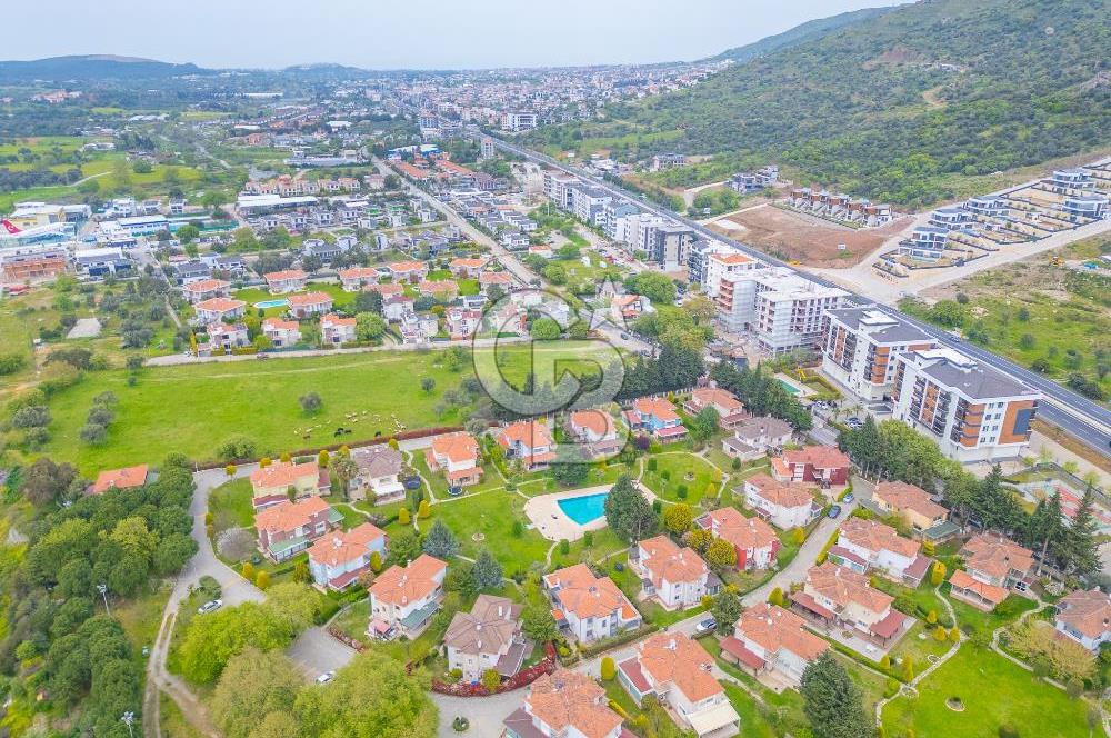 GÜZELBAHÇE ÇAMLI VİLLARI 5+1 SATILIK VİLLA 800M2 ARSA PAYI