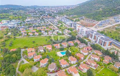 GÜZELBAHÇE ÇAMLI VİLLARI 5+1 SATILIK VİLLA 800M2 ARSA PAYI