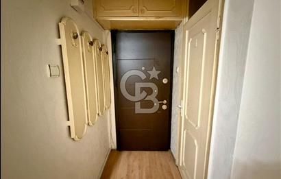 KARŞIYAKA ÇARŞI İÇİNDE 1+0 SATILIK OFİS