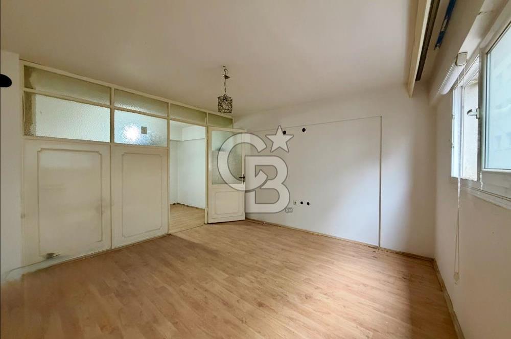 KARŞIYAKA ÇARŞI İÇİNDE 1+0 SATILIK OFİS