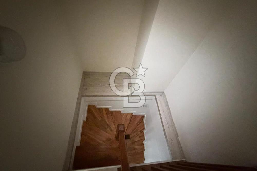 Aşağıdudullu Mahallesi Satılık 2+1 Ters Dubleks Daire