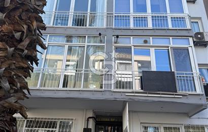 İzmir Güzelyalı'nın merkezinde Tamamı Yenilenmiş 3+1 Daire