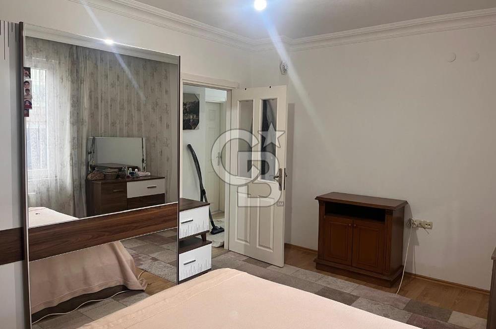 Dutlubahçe de eşyalı kiralık 2+1 katta daire