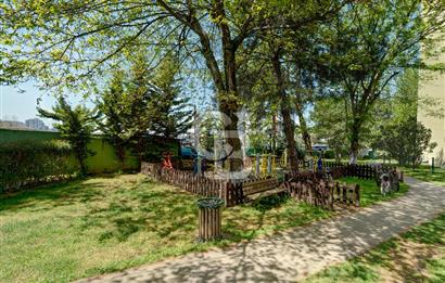 İstanbul’un İçinde Koru Keyfinde Eston Çamlı Evler Sitesi'nde 3+1 Satılık Daire!