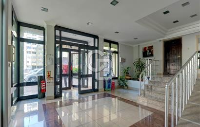 İstanbul’un İçinde Koru Keyfinde Eston Çamlı Evler Sitesi'nde 3+1 Satılık Daire!