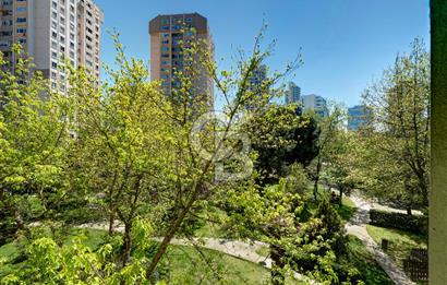 İstanbul’un İçinde Koru Keyfinde Eston Çamlı Evler Sitesi'nde 3+1 Satılık Daire!