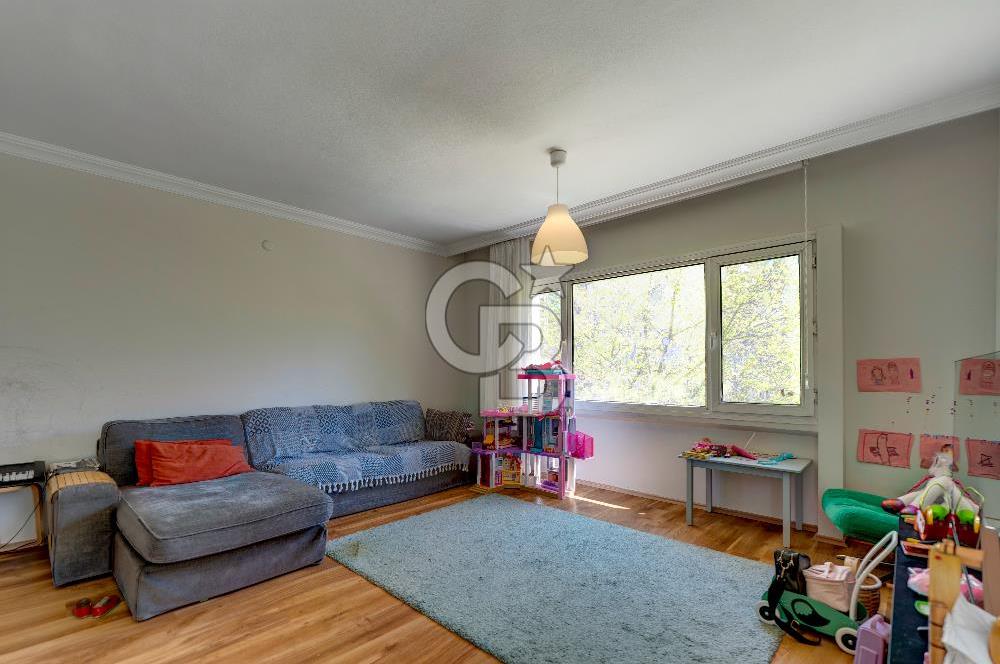 İstanbul’un İçinde Koru Keyfinde Eston Çamlı Evler Sitesi'nde 3+1 Satılık Daire!