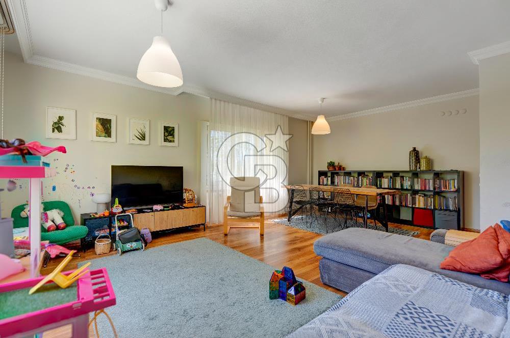 İstanbul’un İçinde Koru Keyfinde Eston Çamlı Evler Sitesi'nde 3+1 Satılık Daire!