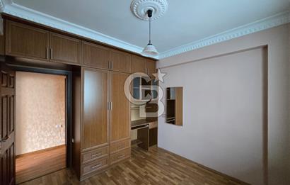 COLDWELL BANKER'DAN HARİKA KONUMLU 3 CEPHELİ GENİŞ 4+1 DAİRE