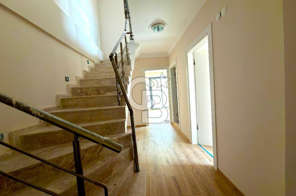 Foça Bağarası’nda 3+1 Dubleks | 3 Banyo | Mini Villa Konsepti