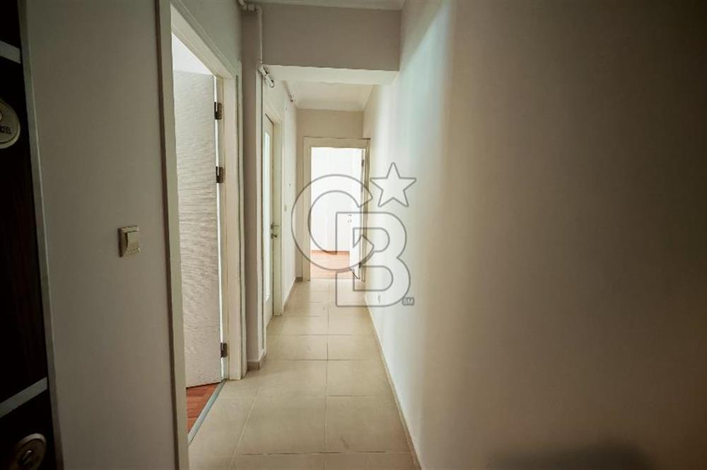 Karşıyaka Yalı Mahallesinde Geniş Teraslı 2+1 Kiralık Daire