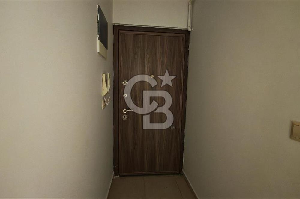 Karşıyaka Yalı Mahallesinde Geniş Teraslı 2+1 Kiralık Daire