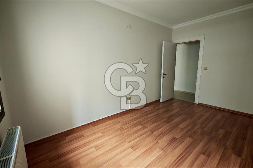 Karşıyaka Yalı Mahallesinde Geniş Teraslı 2+1 Kiralık Daire