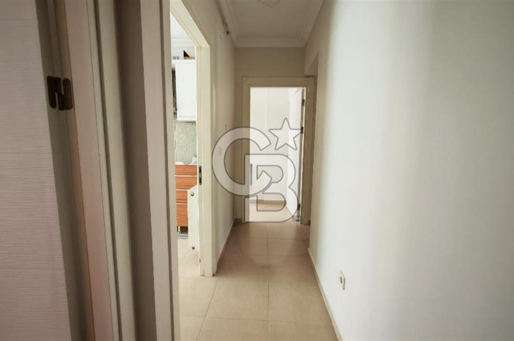 Karşıyaka Yalı Mahallesinde Geniş Teraslı 2+1 Kiralık Daire