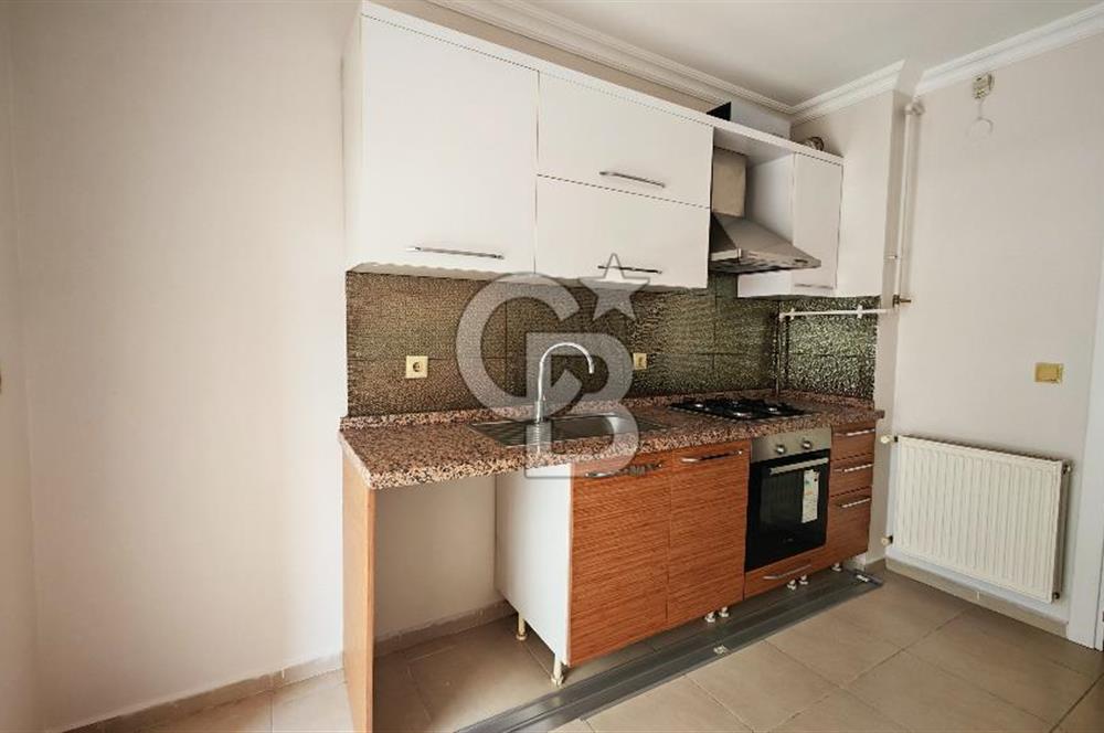 Karşıyaka Yalı Mahallesinde Geniş Teraslı 2+1 Kiralık Daire
