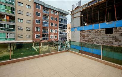 Karşıyaka Yalı Mahallesinde Geniş Teraslı 2+1 Kiralık Daire