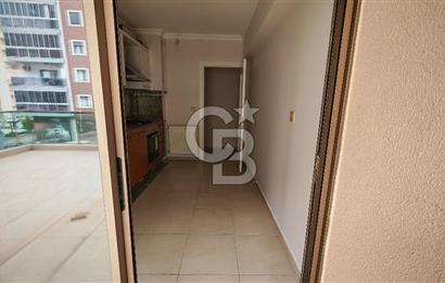 Karşıyaka Yalı Mahallesinde Geniş Teraslı 2+1 Kiralık Daire