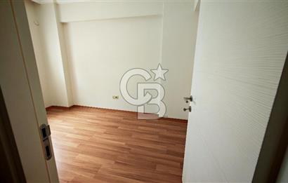 Karşıyaka Yalı Mahallesinde Geniş Teraslı 2+1 Kiralık Daire