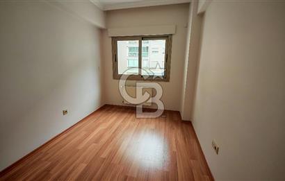 Karşıyaka Yalı Mahallesinde Geniş Teraslı 2+1 Kiralık Daire