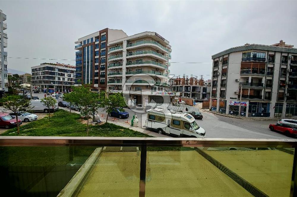 Karşıyaka Yalı Mahallesinde Geniş Teraslı 2+1 Kiralık Daire