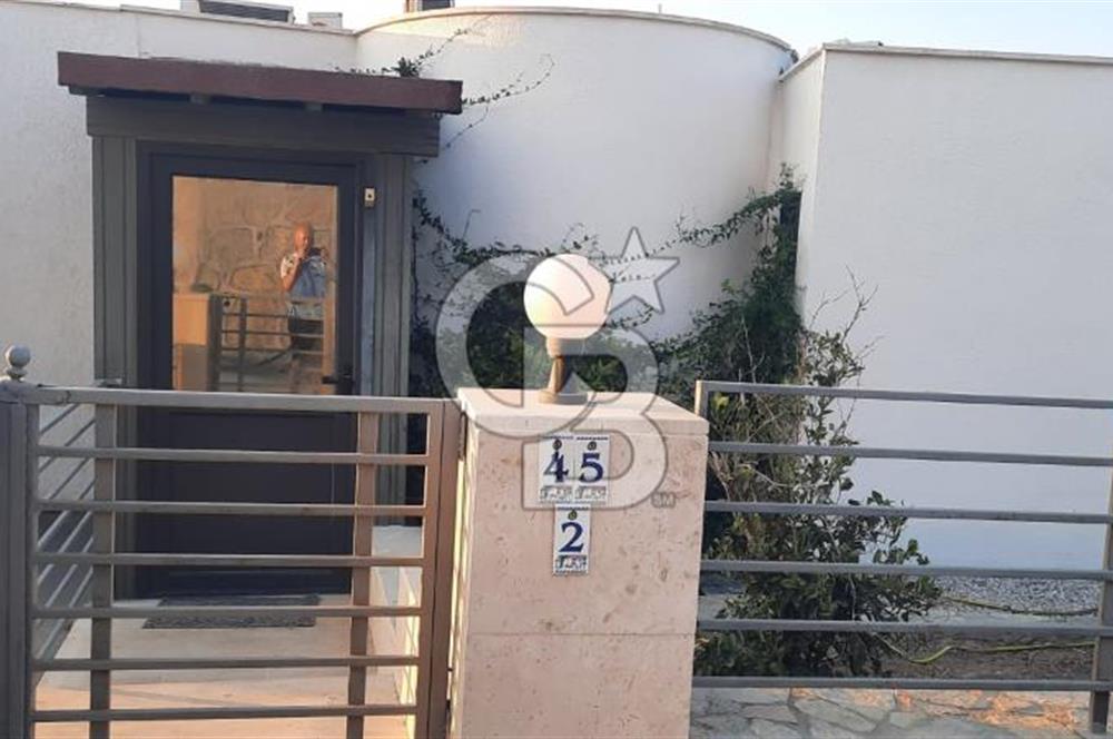 BODRUM GÜMÜŞLÜKTE KİRALIK DENİZ MANZARALI DUBLEX LÜKS VİLLA