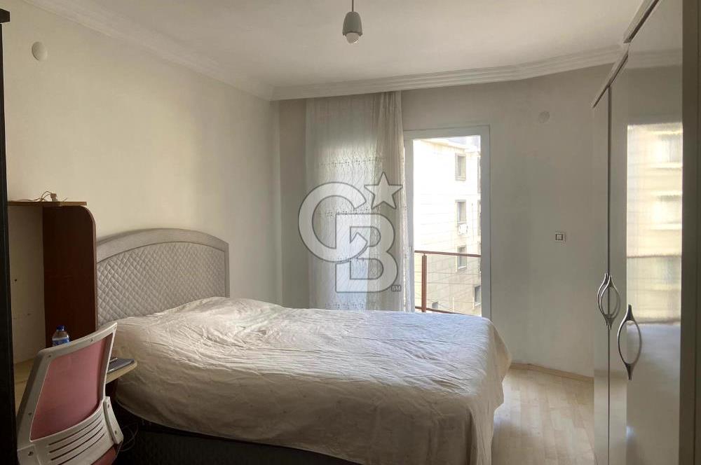 BUCA TINAZTEPE'DE KAMPÜS KARŞISI EŞYALI 1+1 SATILIK DAİRE