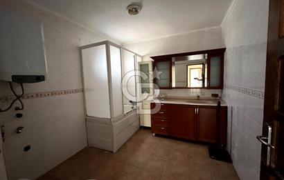 ALAÇATI'NIN NEZİH & SEÇKİN LOKASYONUNDA BAHÇELİ 3+1 VİLLA